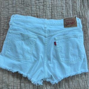 LEVI white shorts - size 27
